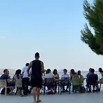 Kalemi\'S Beachside Hotel