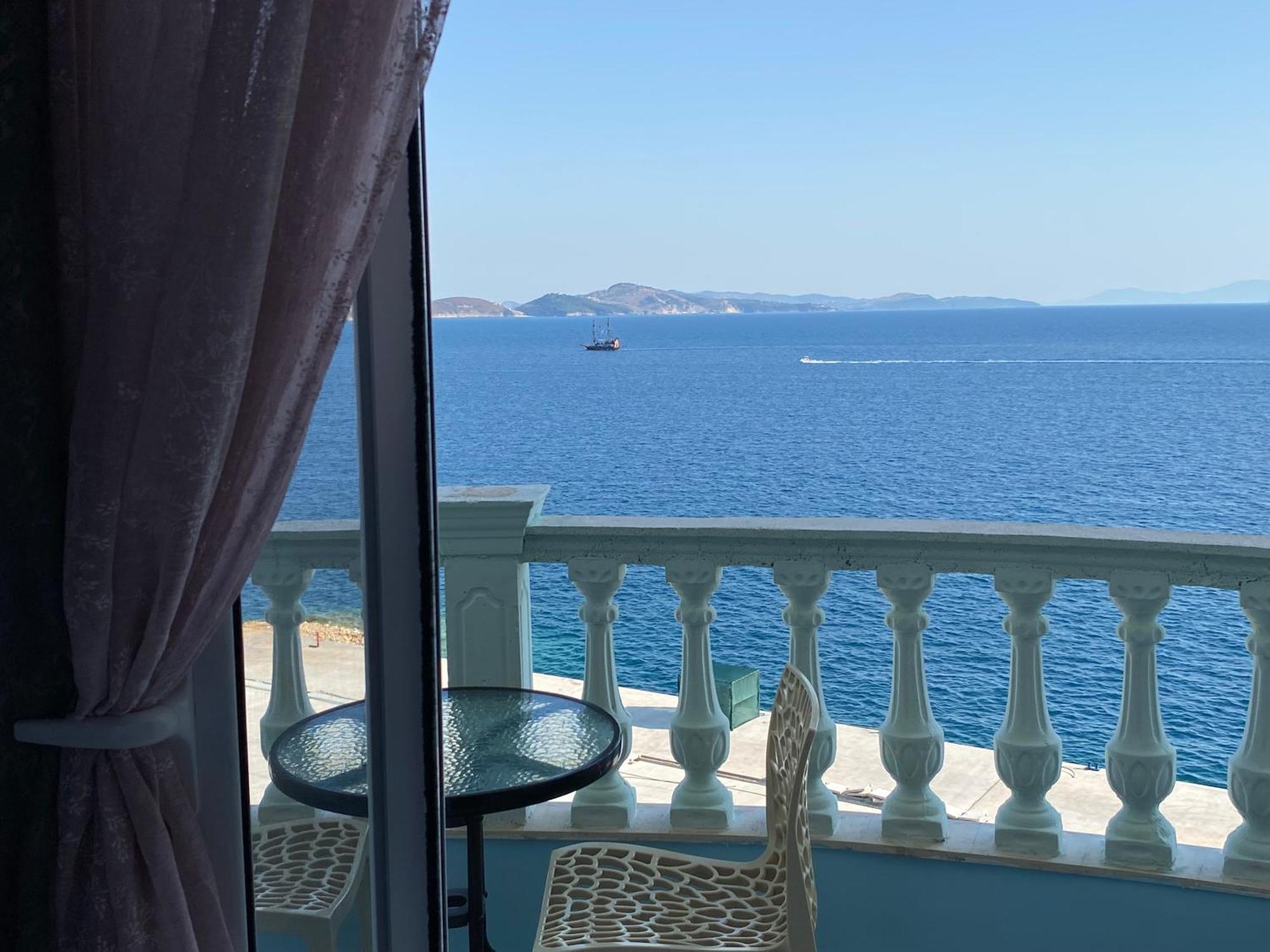 Kalemi's Beachside 3* Sarandë
