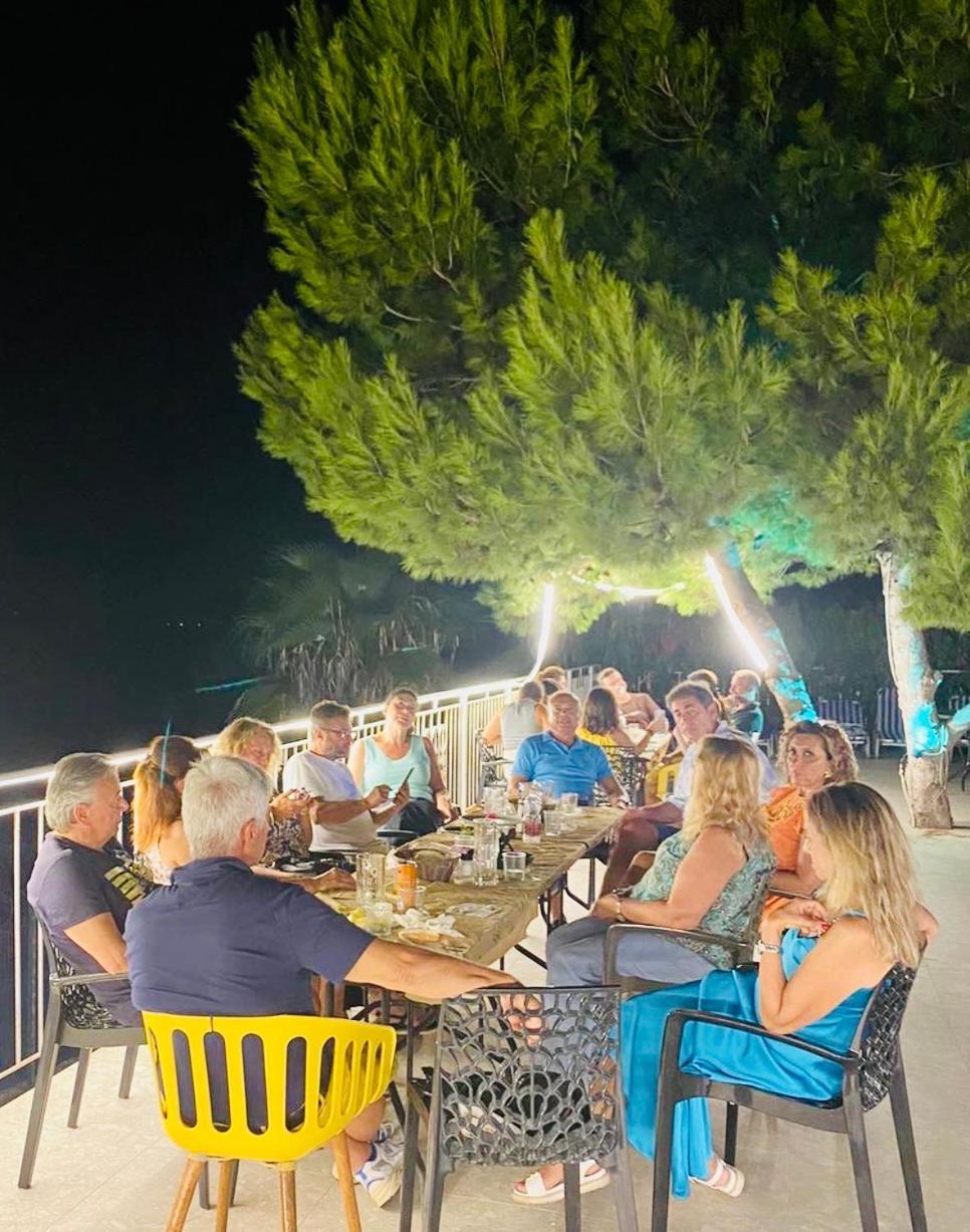 Hotel Kalemi's Beachside 3*