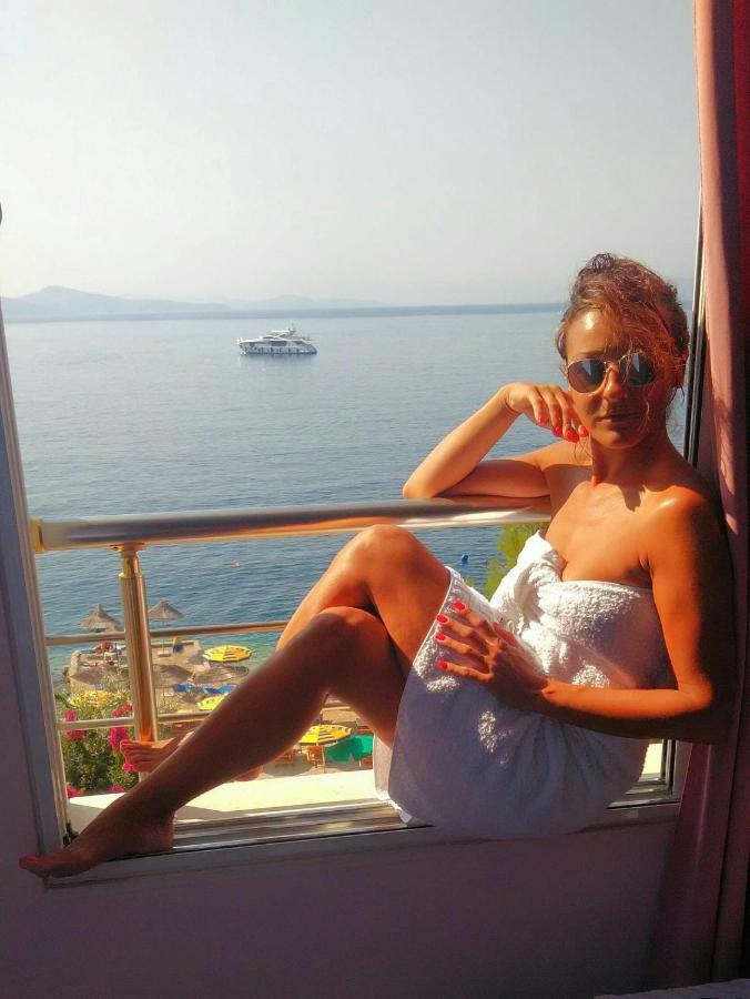 Kalemi's Beachside Sarandë