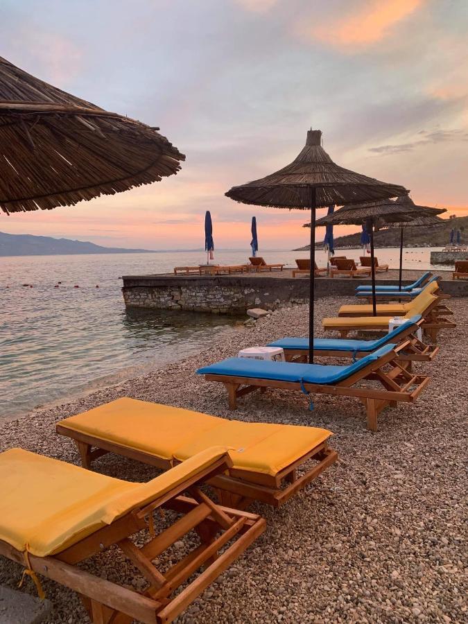 Hotel Kalemi's Beachside