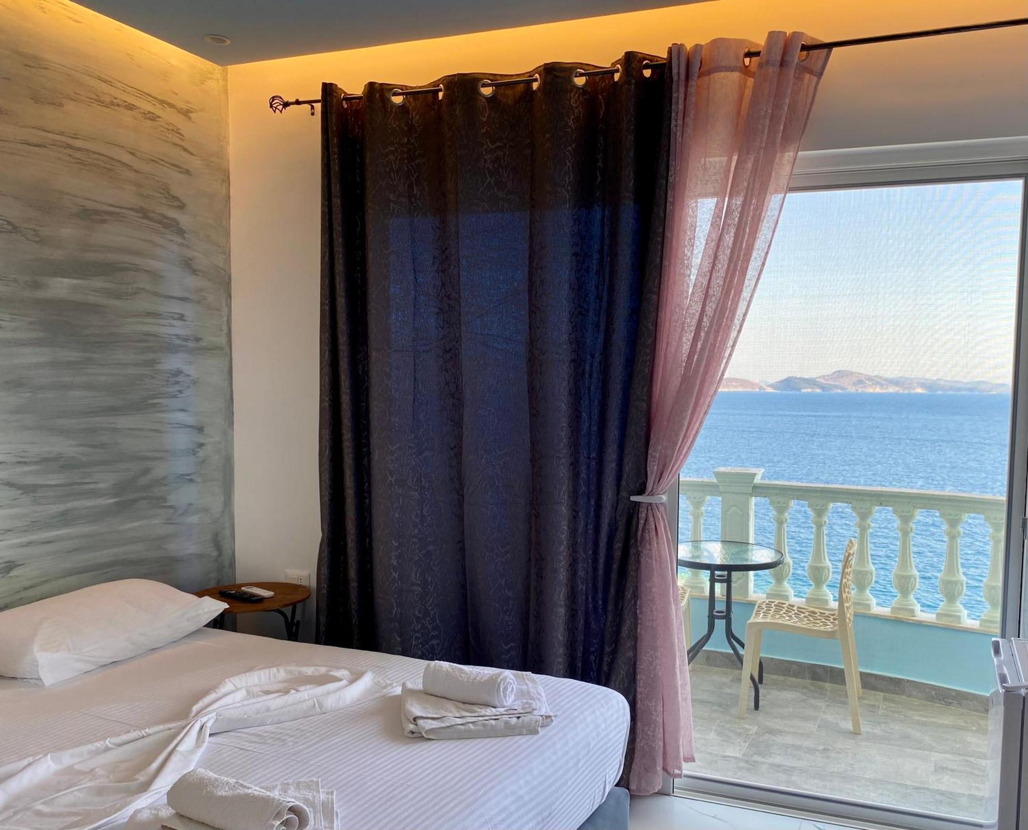 Kalemi's Beachside Hotel Sarande